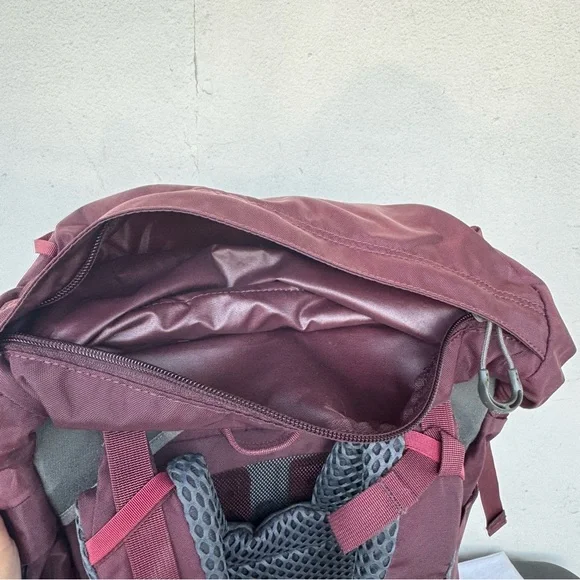 OSPREY KYTE 38L Women's Backpack - XS/S - Picture 8 of 16